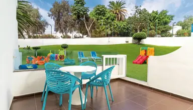 Hovima La Pinta Beachfront Family