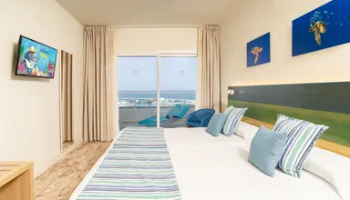 Hovima La Pinta Beachfront Family