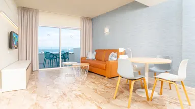 Hovima La Pinta Beachfront Family