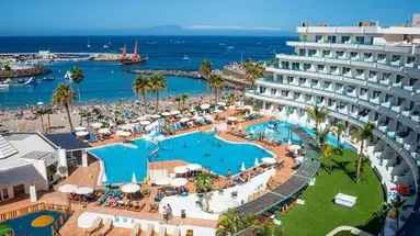 Hovima La Pinta Beachfront Family