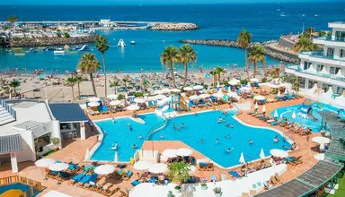 Hovima La Pinta Beachfront Family