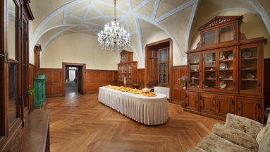 Hruba Skala