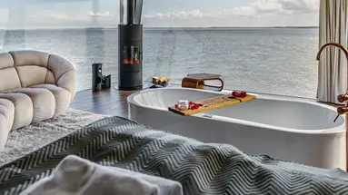 HT Houseboats