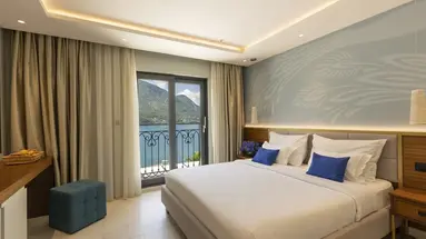 Huma Kotor Bay