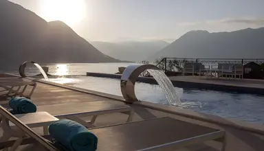 Huma Kotor Bay