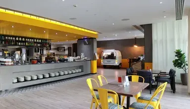 Hyatt Place - Al Rigga