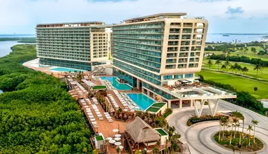 Hyatt Vivid Grand Island