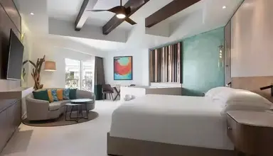 Hyatt Vivid