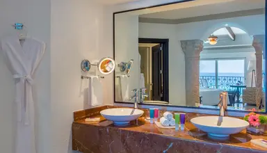 Hyatt Zilara Cancun
