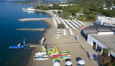 Hydra Beach Resort