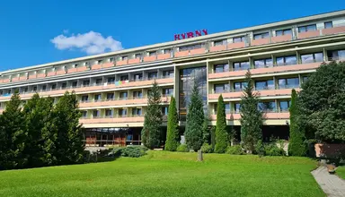 Hyrny