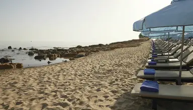 I Resort Beach