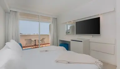 Iberostar Waves Bouganville Playa