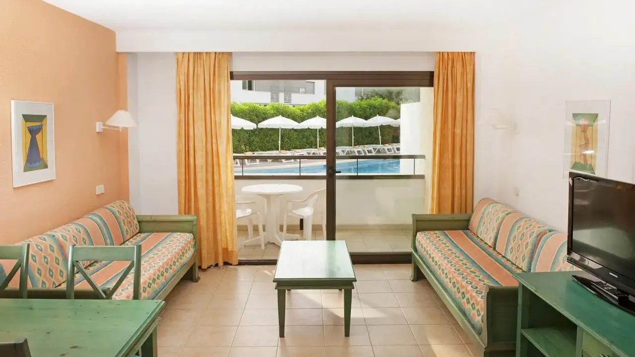 Iberostar Waves Ciudad Blanca