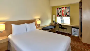 Ibis Al Rigga