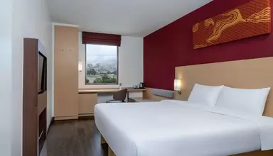 Ibis Bangkok Riverside