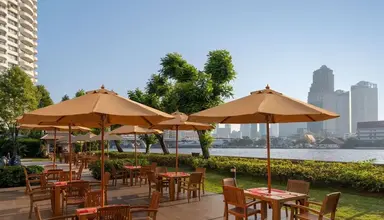 Ibis Bangkok Riverside