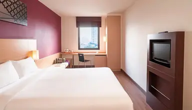 Ibis Bangkok Riverside