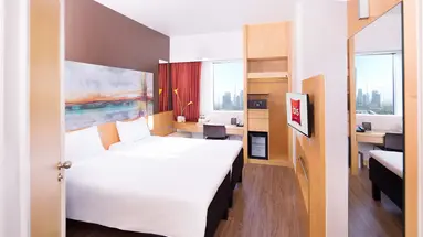 Ibis One Central