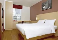 Ibis Sathorn