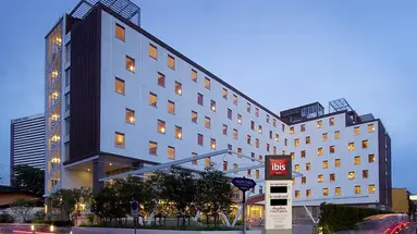 Ibis Sathorn