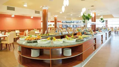 Ikar Plaza