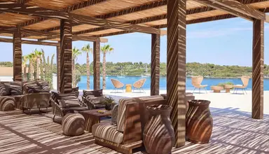 Ikos Porto Petro