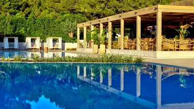 Ikos Porto Petro