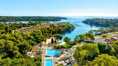 Ikos Porto Petro