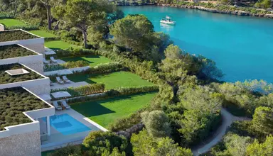 Ikos Porto Petro