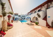 Iliana Apartments & Hotel