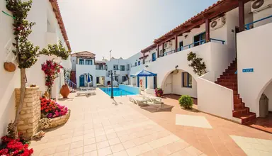 Iliana Apartments & Hotel