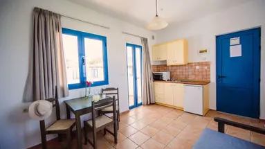 Iliana Apartments & Hotel