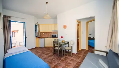 Iliana Apartments & Hotel