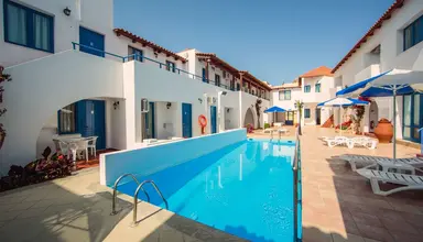 Iliana Apartments & Hotel