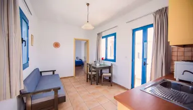 Iliana Apartments & Hotel