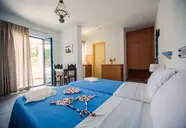Iliana Apartments & Hotel