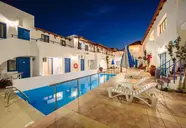 Iliana Apartments & Hotel