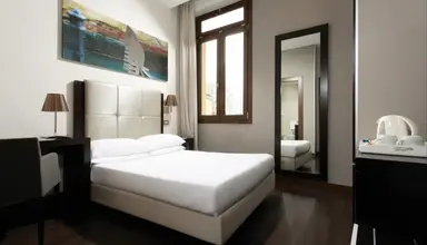 Indigo Sant Elena