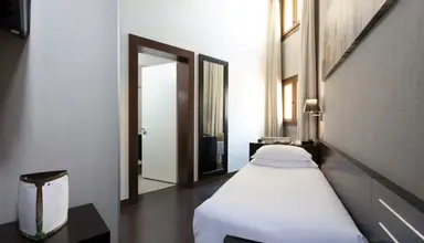 Indigo Sant Elena