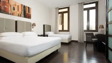 Indigo Sant Elena