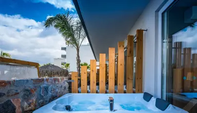 Infinity Blue Boutique Hotel & Spa