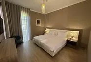 Inn & Art Gallery