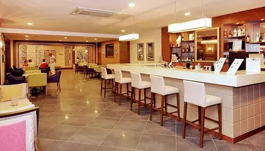 Insula Resort