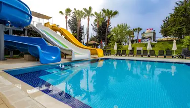 Insula Resort