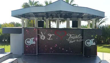 Insula Resort