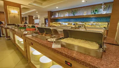 Insula Resort