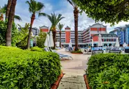 Insula Resort