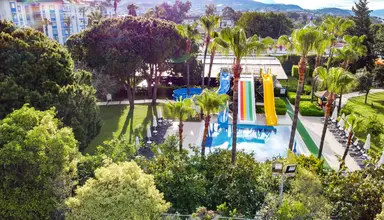 Insula Resort