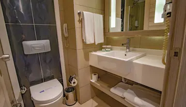Insula Resort